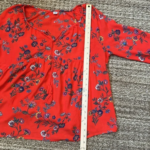 Old Navy Peasant Top - Picture 4 of 7